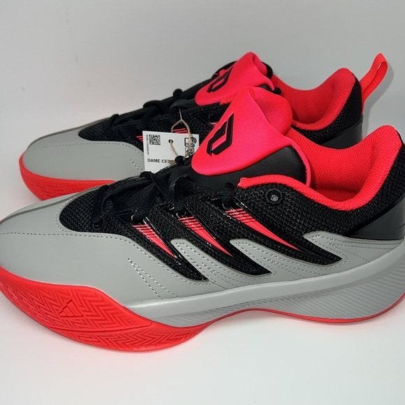 Adidas Dame Certified 3 J Basketball Shoes Youth Size 6 Gray/Black/Red) - Picture 1 of 14